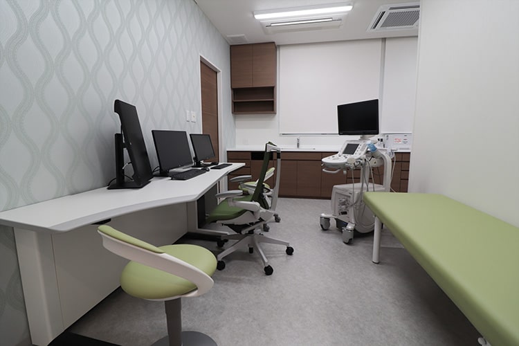 診察室２